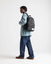 Herschel Classic™ XL Backpack (26L) - Raven Crosshatch